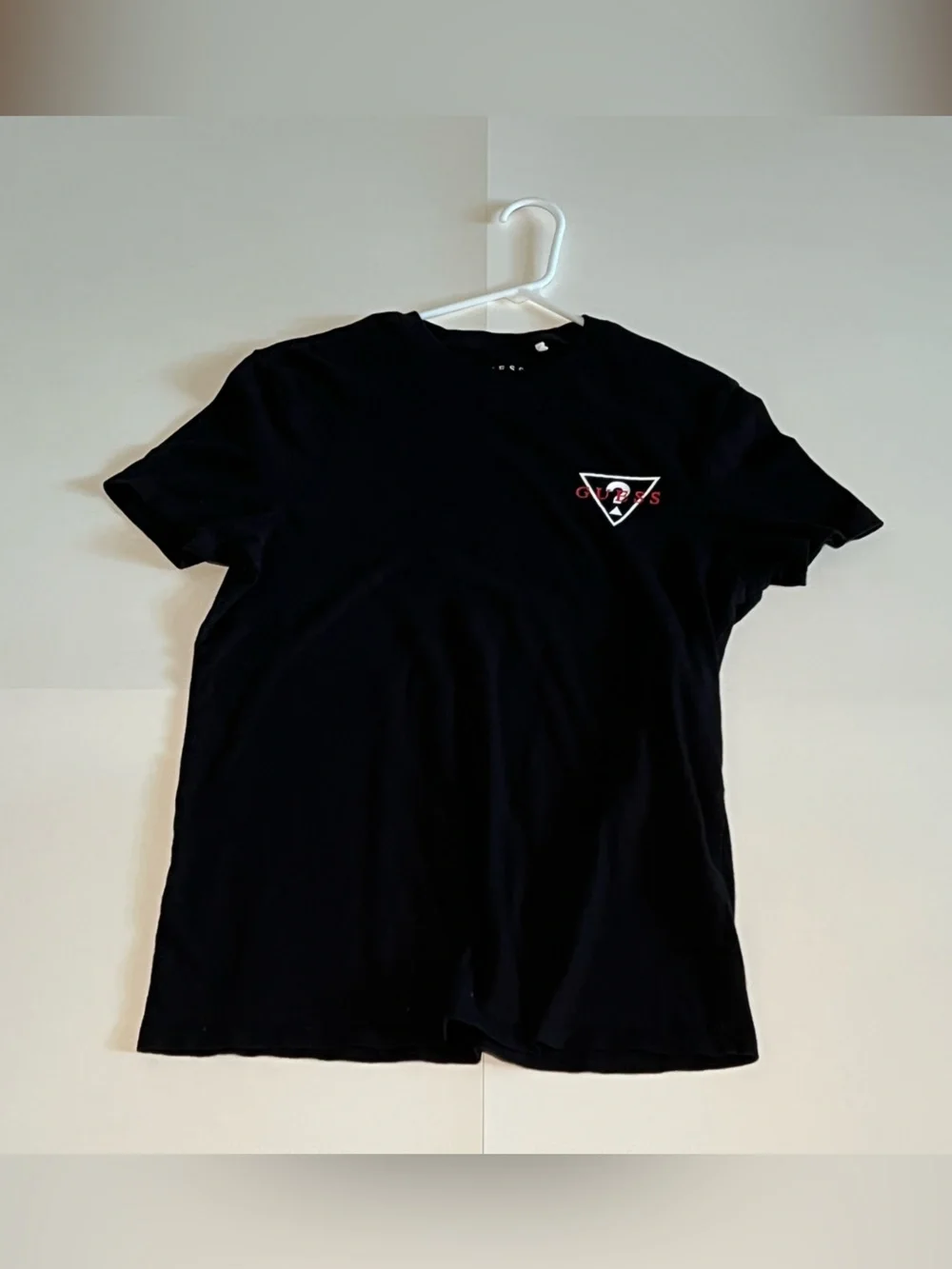 Guess Black Short Sleeve Tee with Small Triangle Logo - Picture 1 of 2